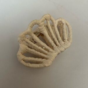 New J. Crew claw clip 🐚